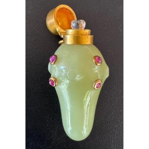 Bowenite Perfume Bottle, Gold And Ruby Setting - Late 19th Century.