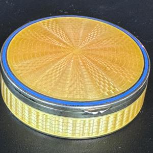 Round Box In Enamelled Guilloché Silver - European Work, 20th Century .