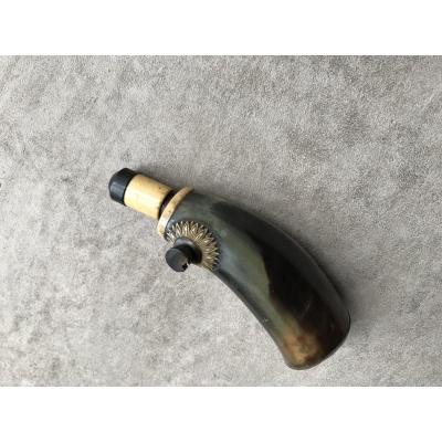 Japanese Powder Flask