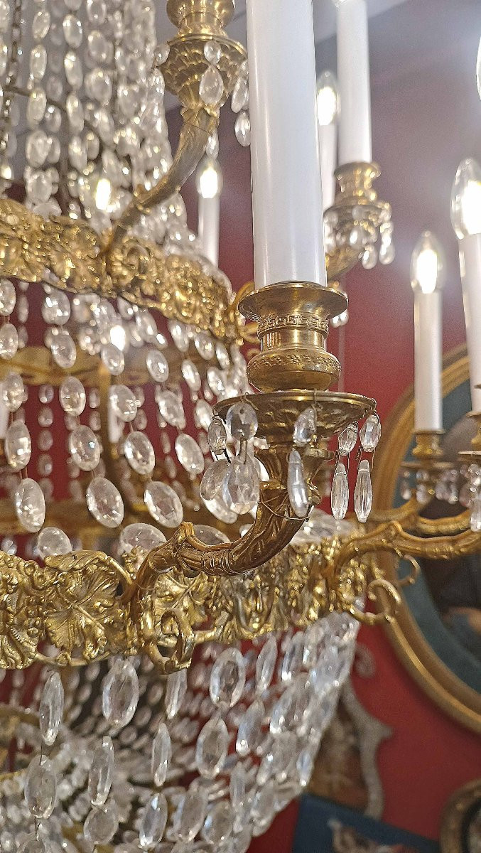 GRANDE LAMPADARIO A PANIERA IN BRONZO DORATO E CRISTALLI META’ XIX SECOLO-photo-2
