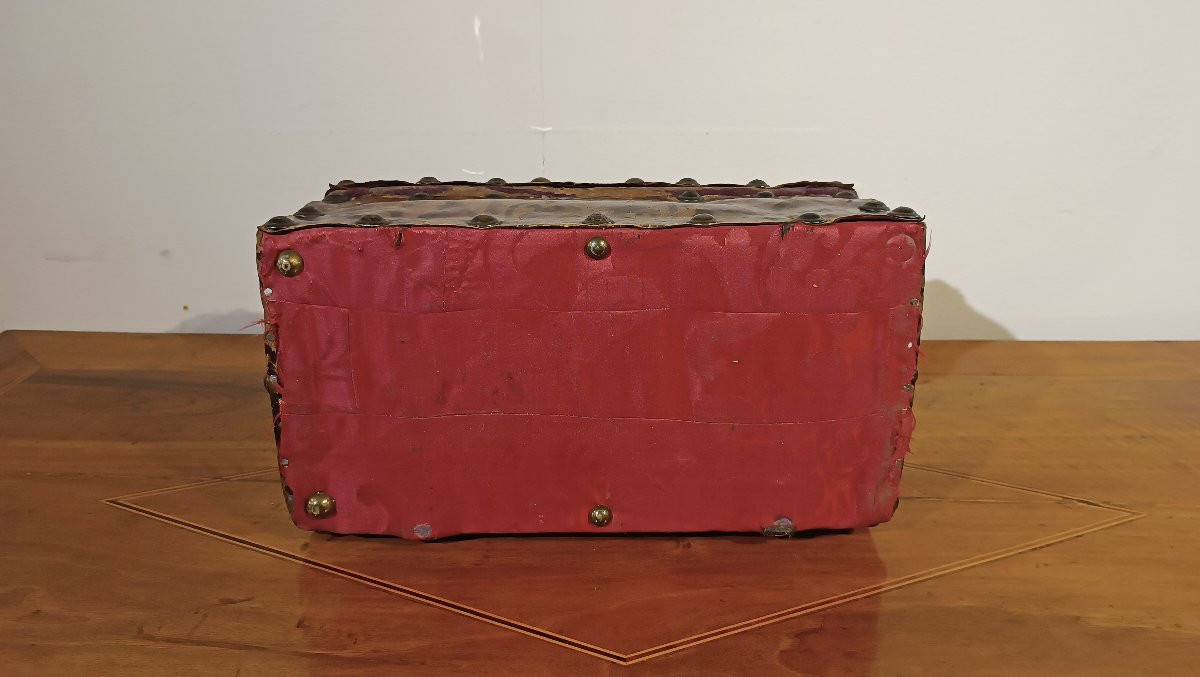 PICCOLA SCATOLA PORTACANDELE IN PELLE XVI SECOLO-photo-5