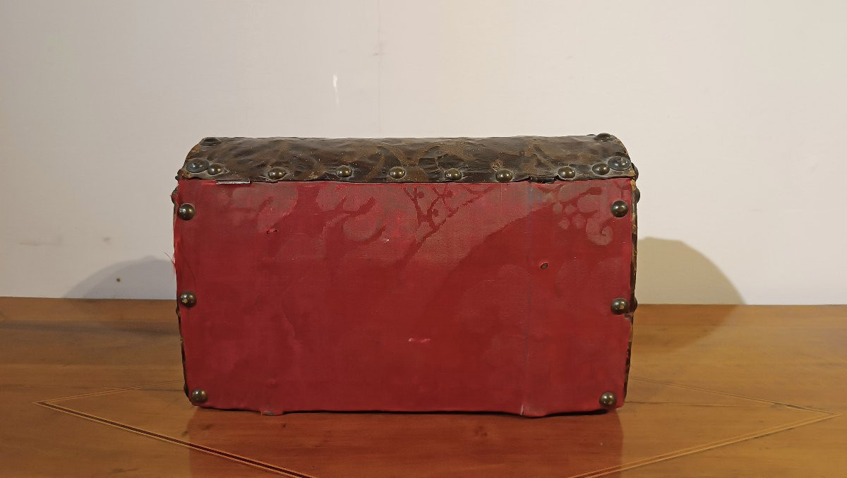 PICCOLA SCATOLA PORTACANDELE IN PELLE XVI SECOLO-photo-6