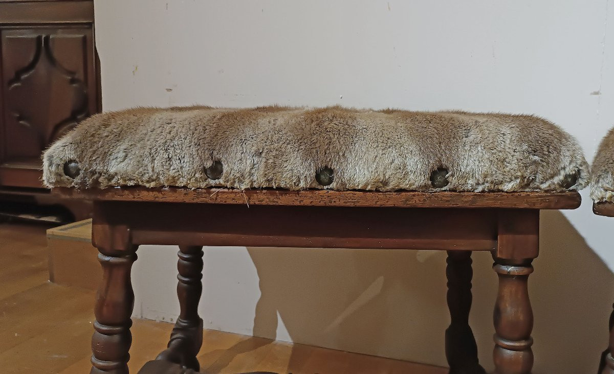 COPPIA DI SGABELLI IN NOCE FINE XVII SECOLO -photo-2