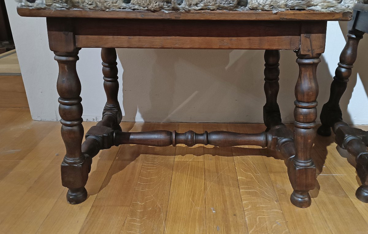 COPPIA DI SGABELLI IN NOCE FINE XVII SECOLO -photo-3