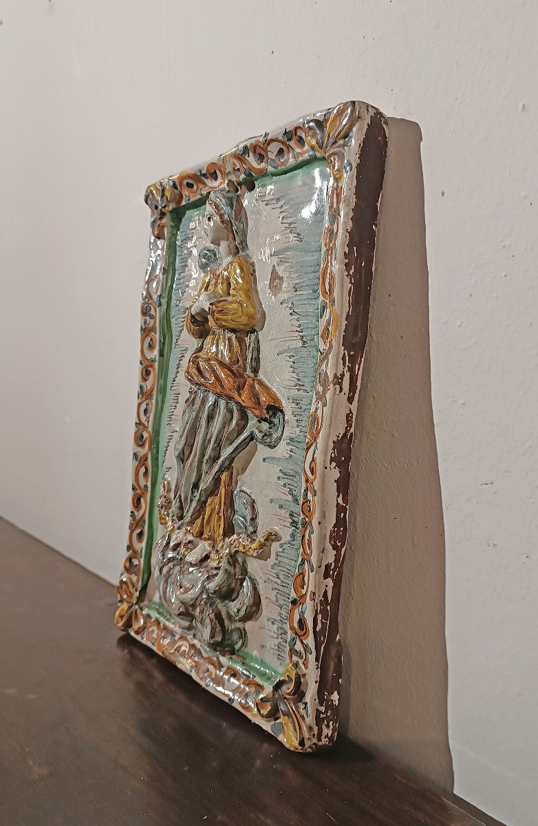 PLACCA IN MAIOLICA DI MONTELUPO CON VERGINE FINE XVII SECOLO-photo-2