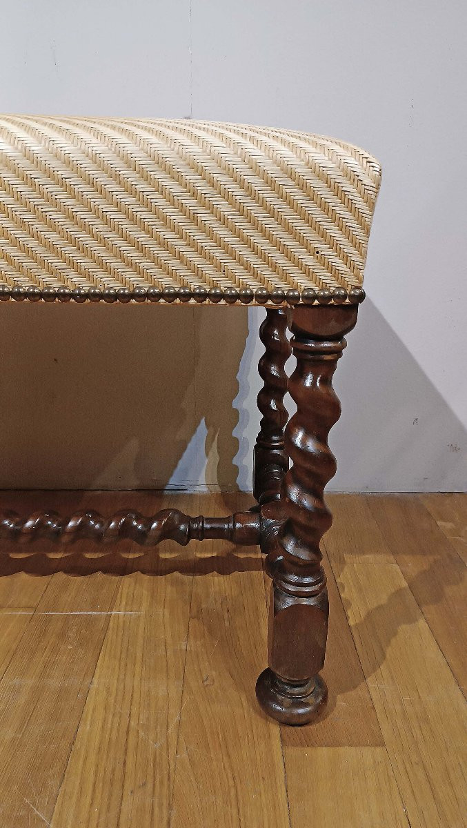 COPPIA DI SGABELLI IN NOCE SECONDA META’ XVII SECOLO-photo-2