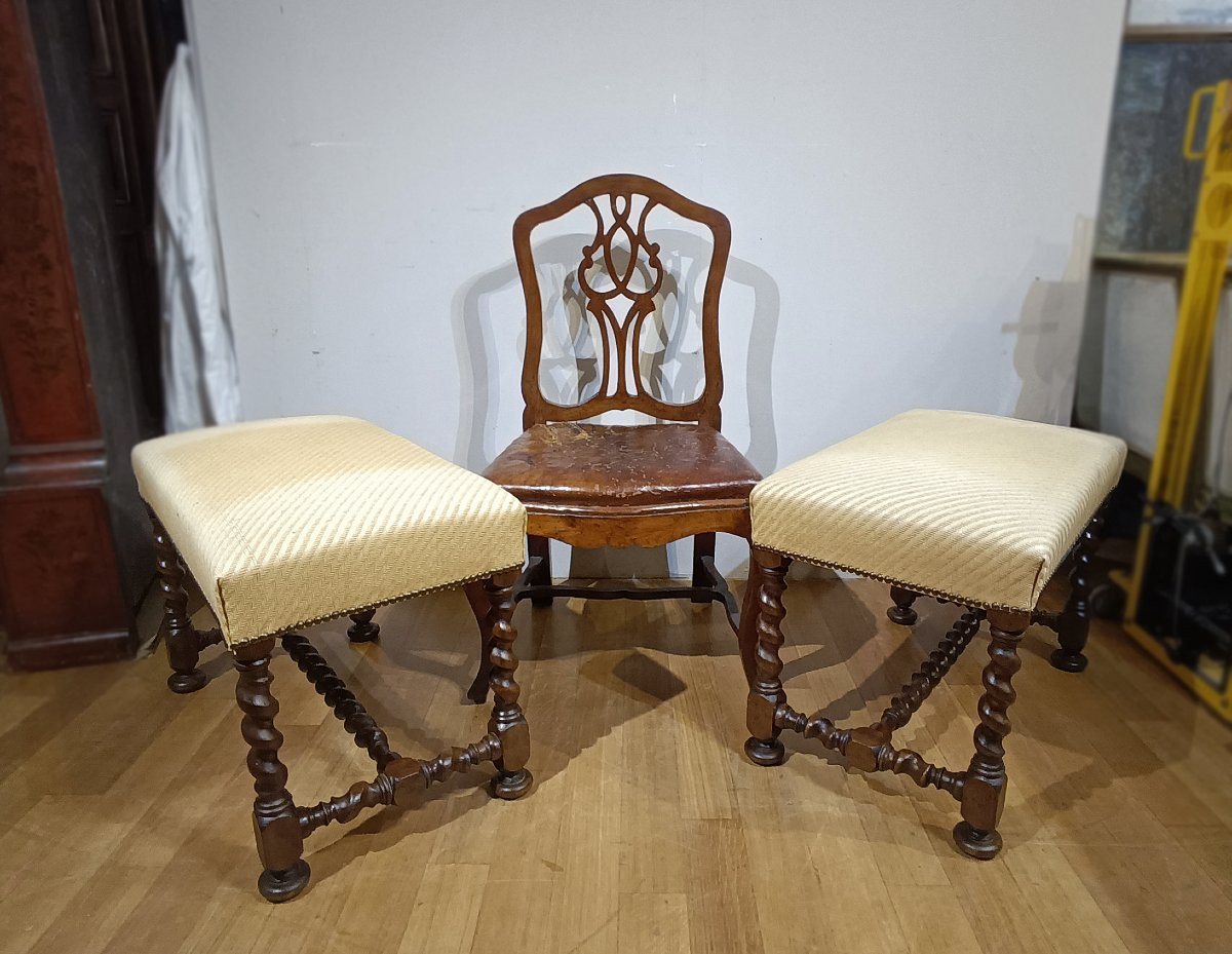 COPPIA DI SGABELLI IN NOCE SECONDA META’ XVII SECOLO-photo-6