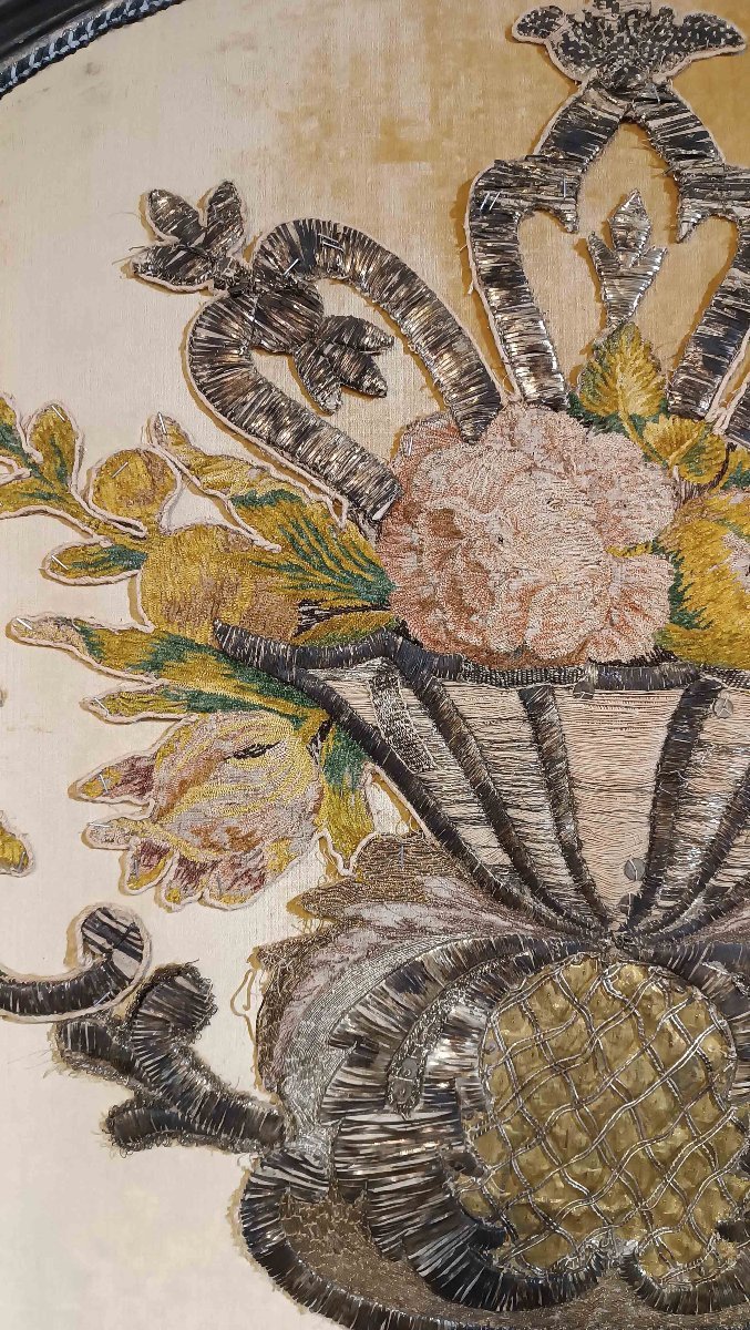 TESTATA DA LETTO MATRIMONIALE CON RICAMI META’ XVIII SECOLO-photo-2