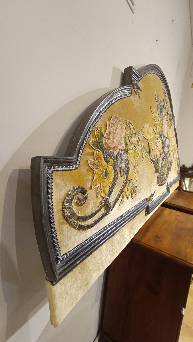 TESTATA DA LETTO MATRIMONIALE CON RICAMI META’ XVIII SECOLO-photo-5