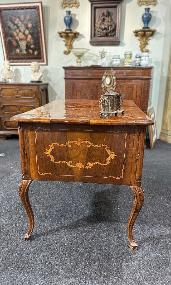 SCRITTOIO DA CENTRO CON INTARSI LUIGI XV META’ XVIII SECOLO-photo-2