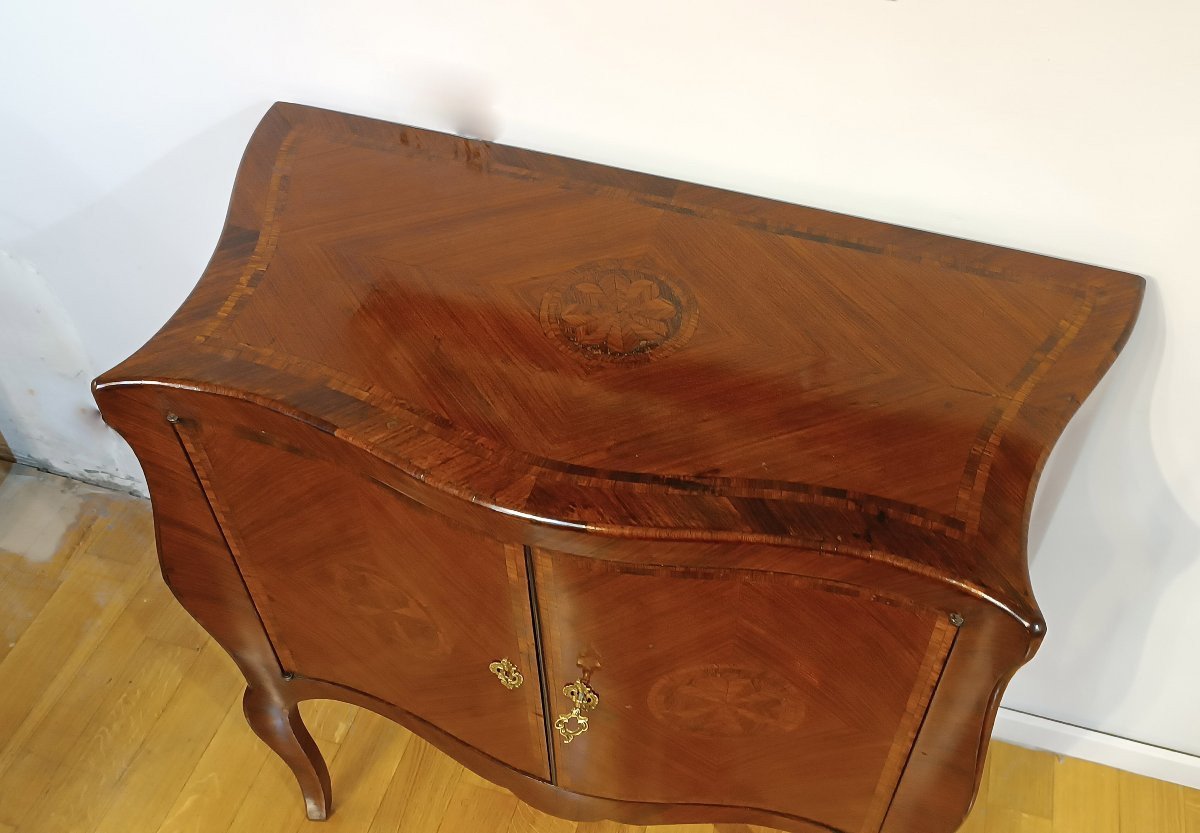 PICCOLA CREDENZA CON INTARSI META’ XVIII SECOLO-photo-1