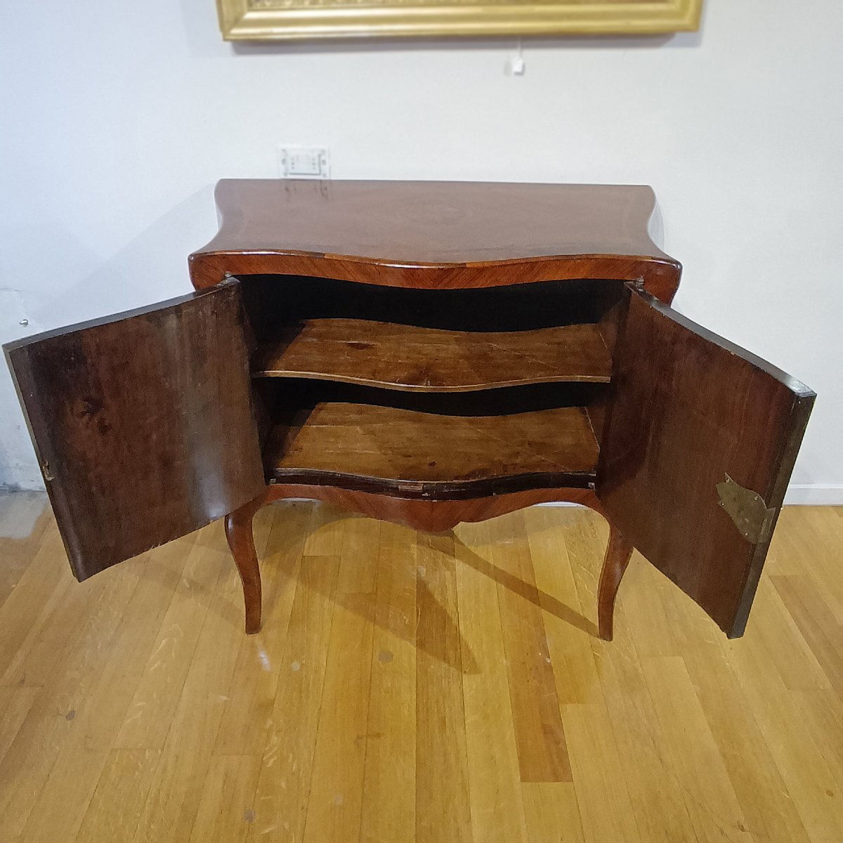 PICCOLA CREDENZA CON INTARSI META’ XVIII SECOLO-photo-2