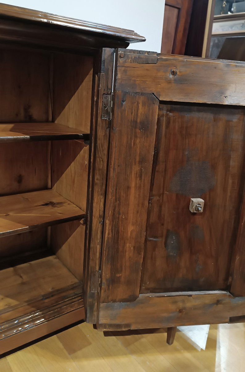 CREDENZA IN MASSELLO DI NOCE INIZI DEL XVIII SECOLO-photo-5
