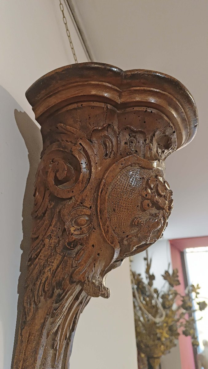 COPPIA DI MENSOLE IN NOCE INTAGLIATO META’ DEL XVIII SECOLO -photo-2