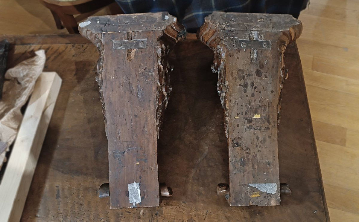 COPPIA DI MENSOLE IN NOCE INTAGLIATO META’ DEL XVIII SECOLO -photo-5