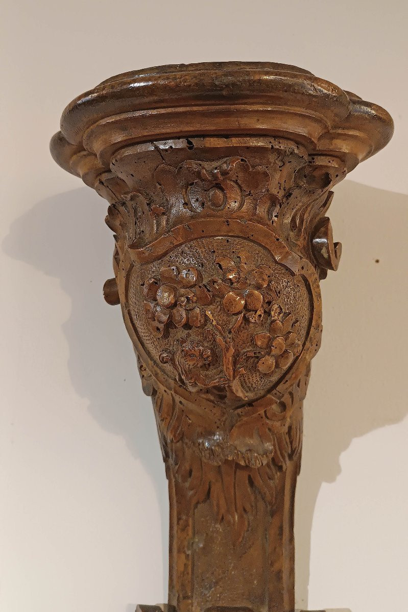 COPPIA DI MENSOLE IN NOCE INTAGLIATO META’ DEL XVIII SECOLO -photo-7