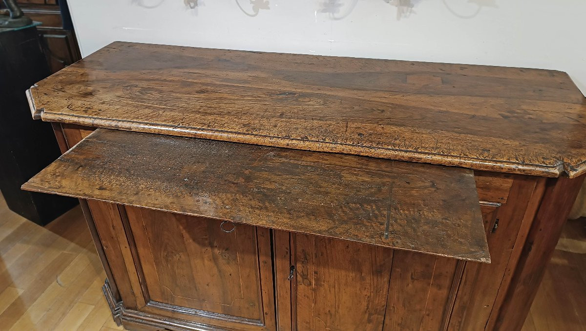 CREDENZA IN NOCE LUIGI XIV CON QUATTRO SPORTELLI FINE XVII-INIZI XVIII SECOLO -photo-3