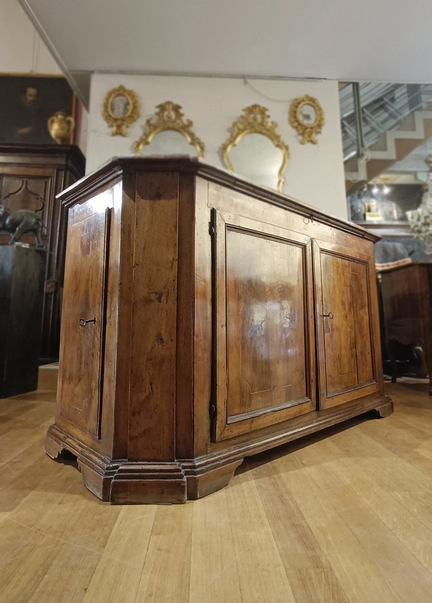 CREDENZA IN NOCE LUIGI XIV CON QUATTRO SPORTELLI FINE XVII-INIZI XVIII SECOLO -photo-8