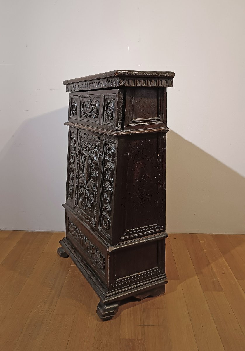 PICCOLA CREDENZA PORTACANDELE XVI SECOLO -photo-3
