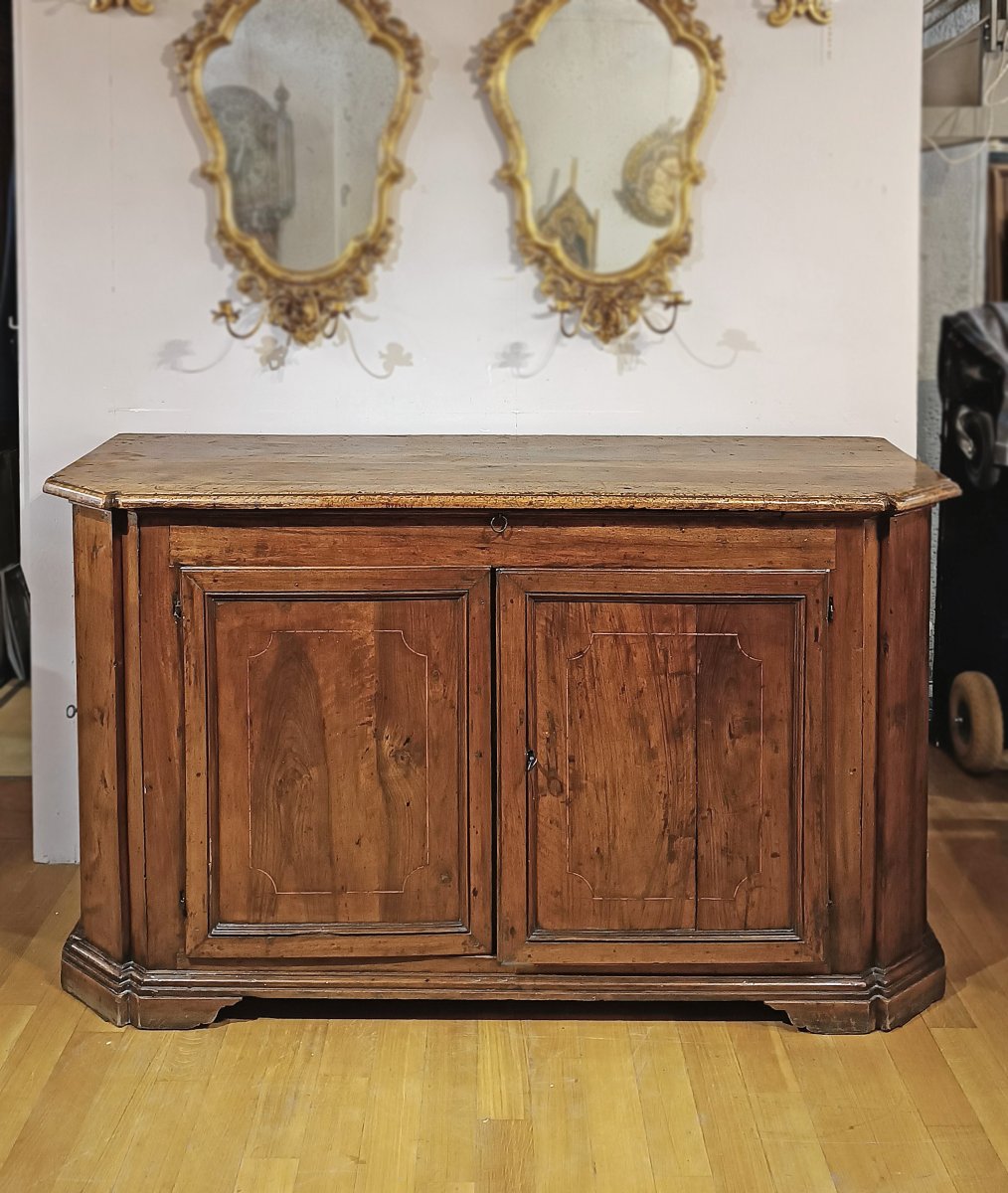 CREDENZA IN NOCE LUIGI XIV CON QUATTRO SPORTELLI FINE XVII-INIZI XVIII SECOLO -photo-2