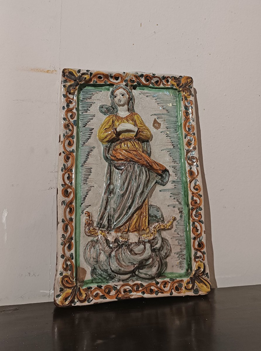 PLACCA IN MAIOLICA DI MONTELUPO CON VERGINE FINE XVII SECOLO-photo-4