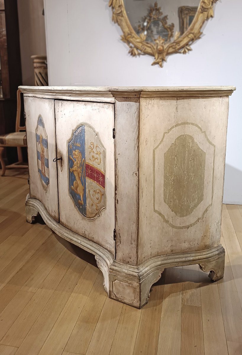 CREDENZA DIPINTA CON STEMMI FINE XVII-INIZI XVIII SECOLO -photo-2