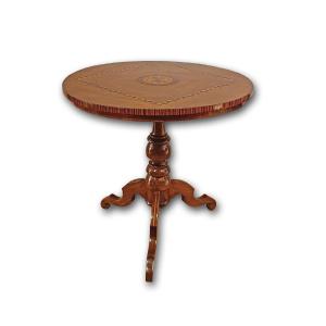 TAVOLINO ROTONDO CON INTARSI META’ XIX SECOLO 