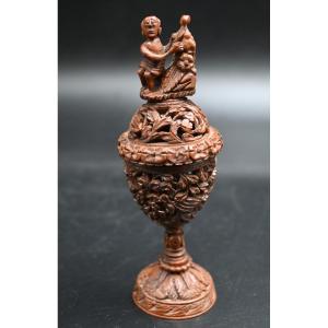 Snuff Box Vinaigrette In Sculpted Corozo Mid Nineteenth Century