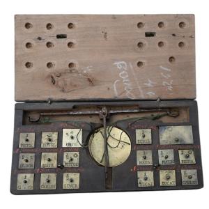 18th Century Trebuchet, Money Changer's Balance, Complete With Its Weights