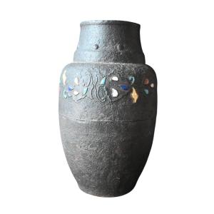 Iron Vase With Champlevé Enamel Inlays – China, Qing Dynasty, 30 Cm