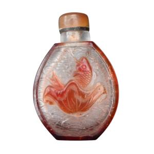 Peking Glass Tobacco Bottle – Fish And Lotus – Circa 1890–1920