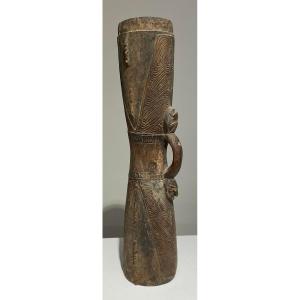 Kundu Drum With 2 Sepik Ramu Masks Papua New Guinea - Art Oceania - Circa 1920
