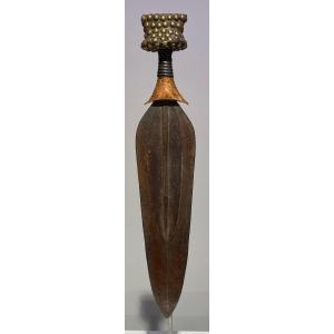 Old Short Sword From The Ngandu Saka Zande Tribe Dr Congo Africa Ca 1900