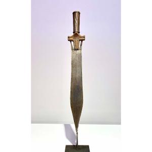 Ancient Short Fang Sword Ntsakh Ou Fa Fang People Gabon African Art Congo 19th Century 