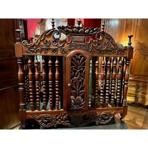 Exceptional 18th Century Provencal Panetière