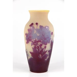 Gallé Vase (anemone)