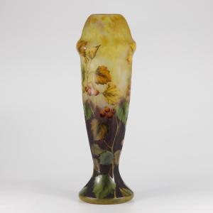 Daum Nancy Vase (hawthorn)