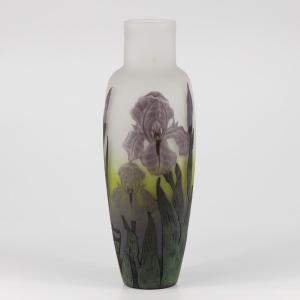Daum Nancy Vase (iris)