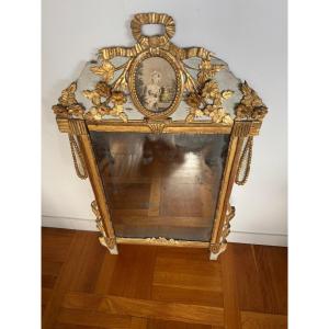 Louis XVI Style Carved And Gilded Wooden Mirror With Medallion
