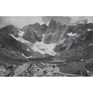 "le Vignemale" Photo By Alix ..bagnéres Circa 1965