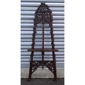 Large "black Forest Easel" ......oak And Ivy Leaves