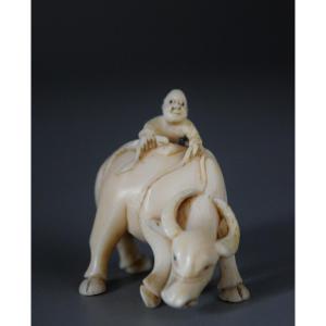 Japanese Ivory Netsuke From The Edo-meiji Period