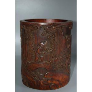 Chinese Bamboo-carved Brush Holder With Traditional Design