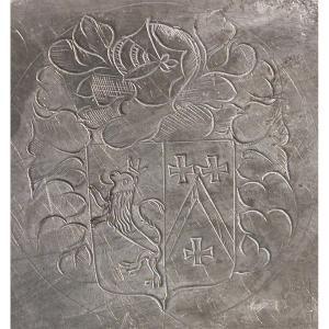 Large "cardinal-style" Pewter Dish - Lyon (?), 17th Century