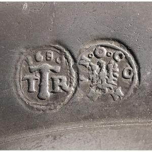 Small Pewter Dish - Besancon, 17th Century