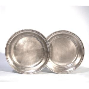 Pair Of Pewter Plates - Sedan (?), 18th Century