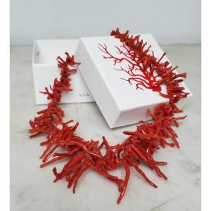 Jewelry - Blood Red Coral Fringed Necklace.