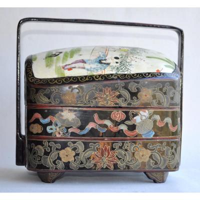 Japan - Picnic Box - Lacquer And Porcelain - 19th