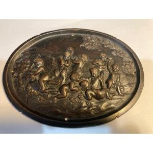 Pair Of Bronze Medallions, Bacchanales De Puttos Circa 1850