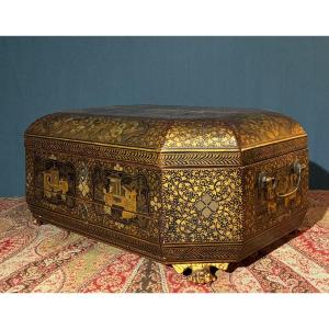 “canton Late 19th Century” Lacquered Box Known As Canton.